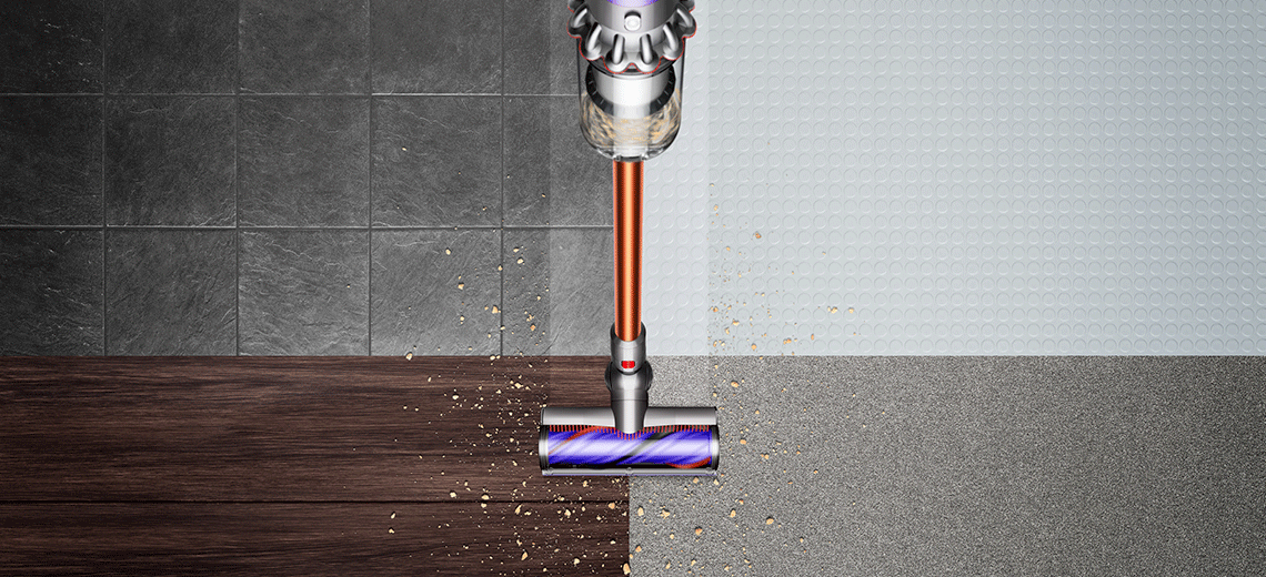 Aspirator Dyson V10 curăță eficient mai multe tipuri de podea