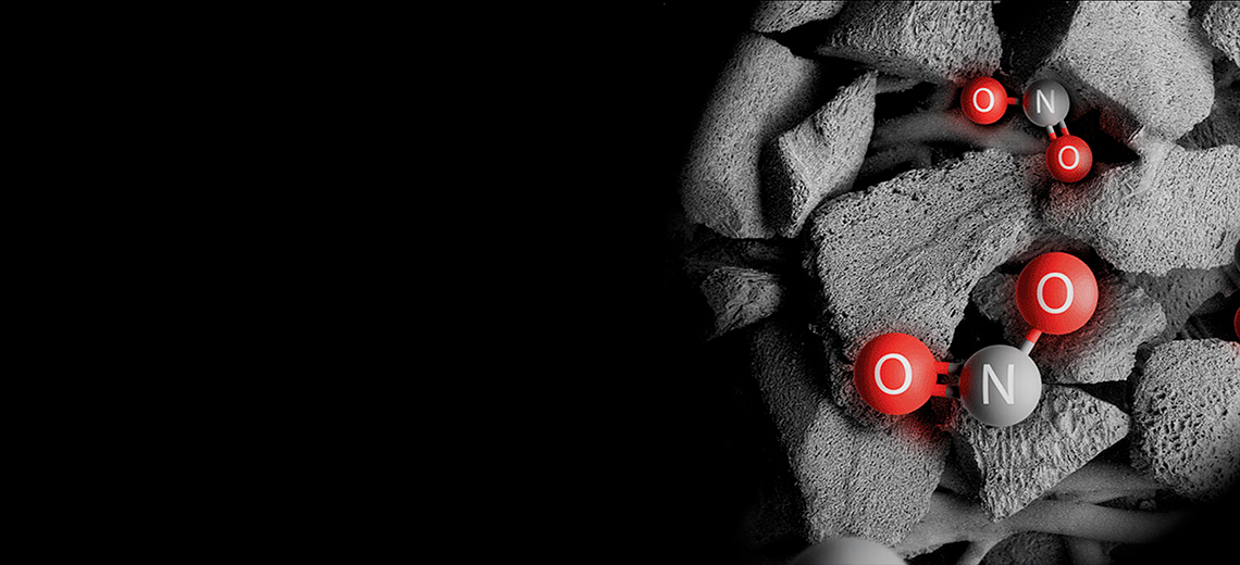 Molecule de mirosuri captate de cărbunele activ